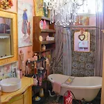 Tina's Art - Venetian Walls District Holiday home