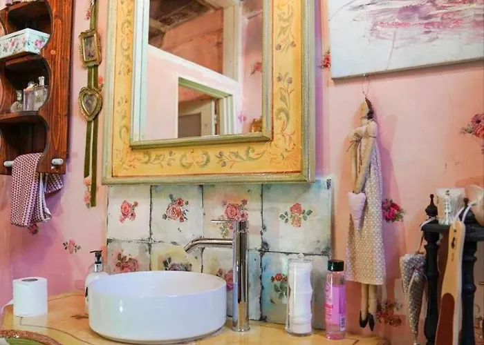 Tina's Art - Venetian Walls District * Nicósia